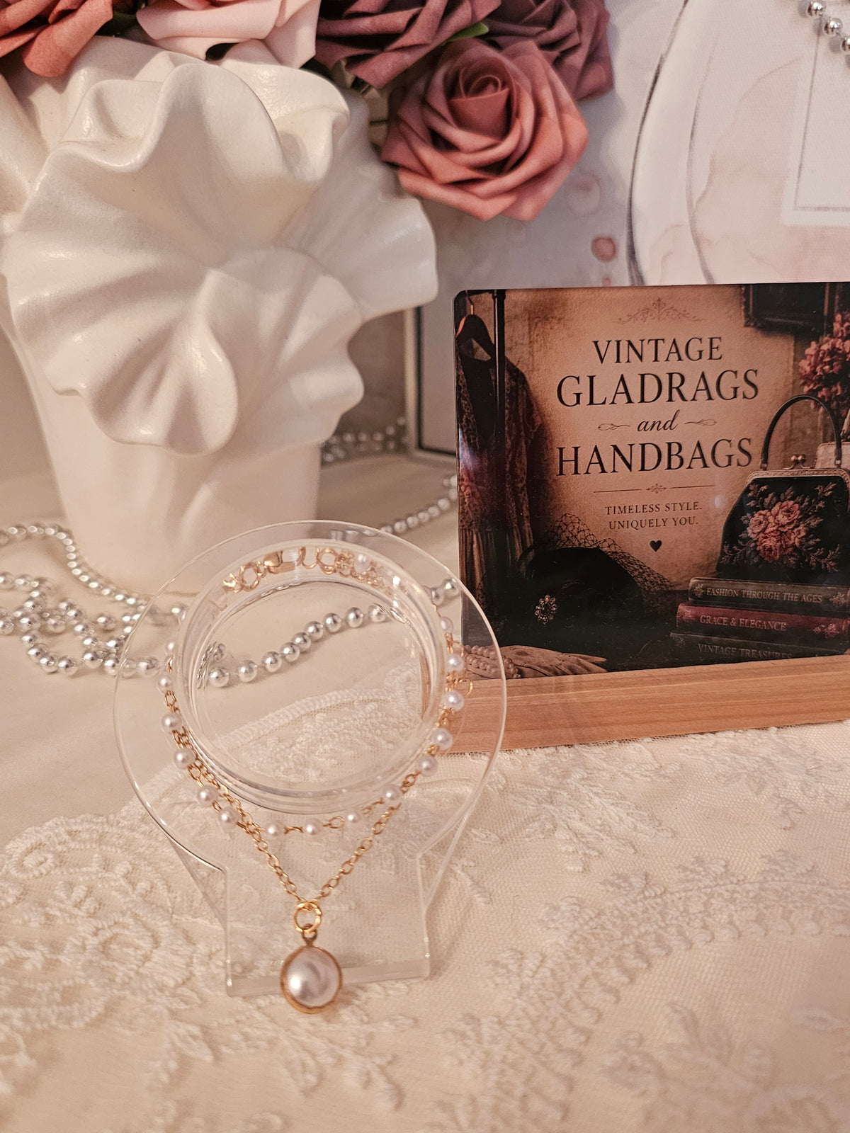 Ladies Gold and Pearl Chain Bracelet