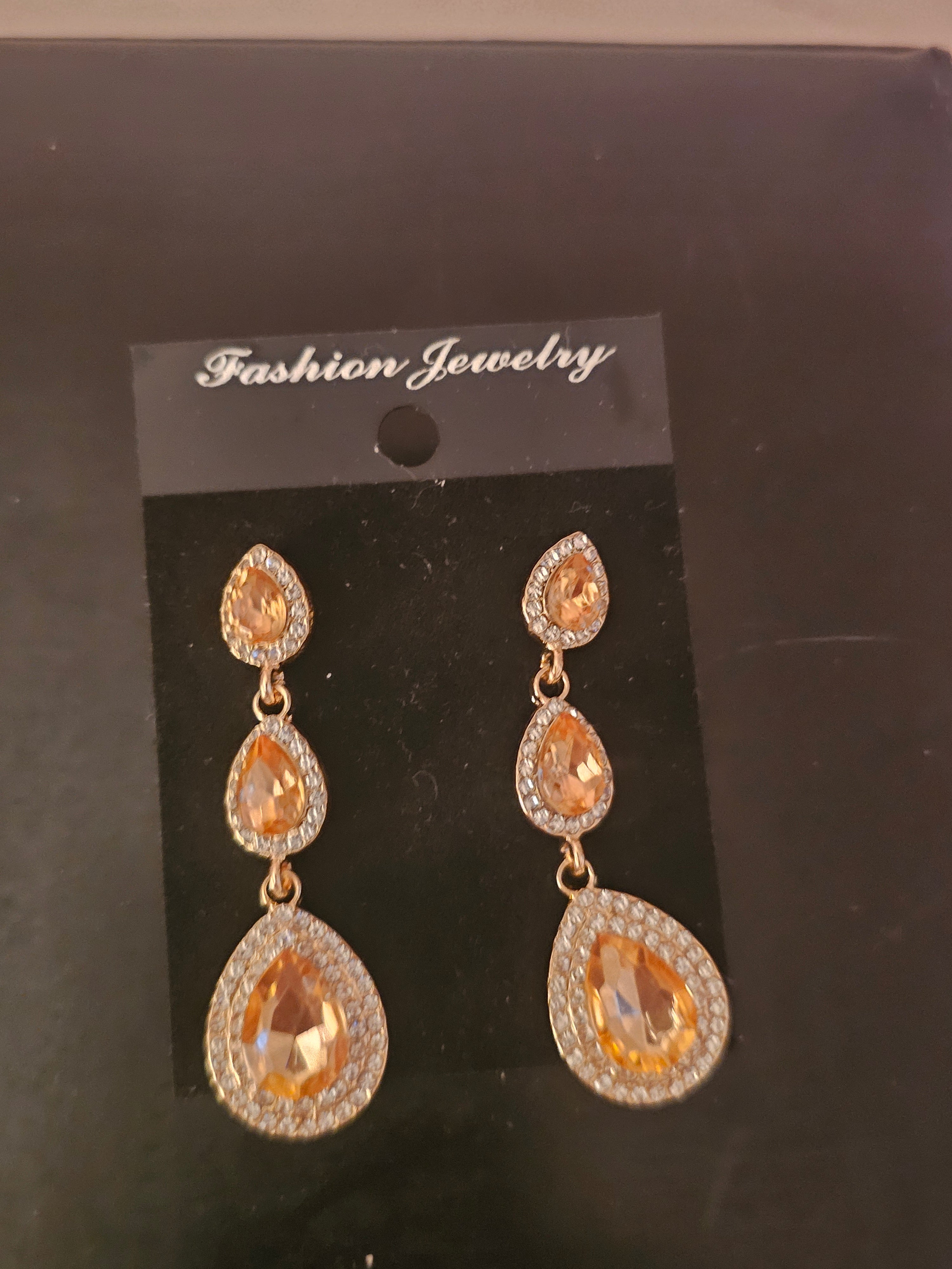 Ladies amber drop pendant classy earrings