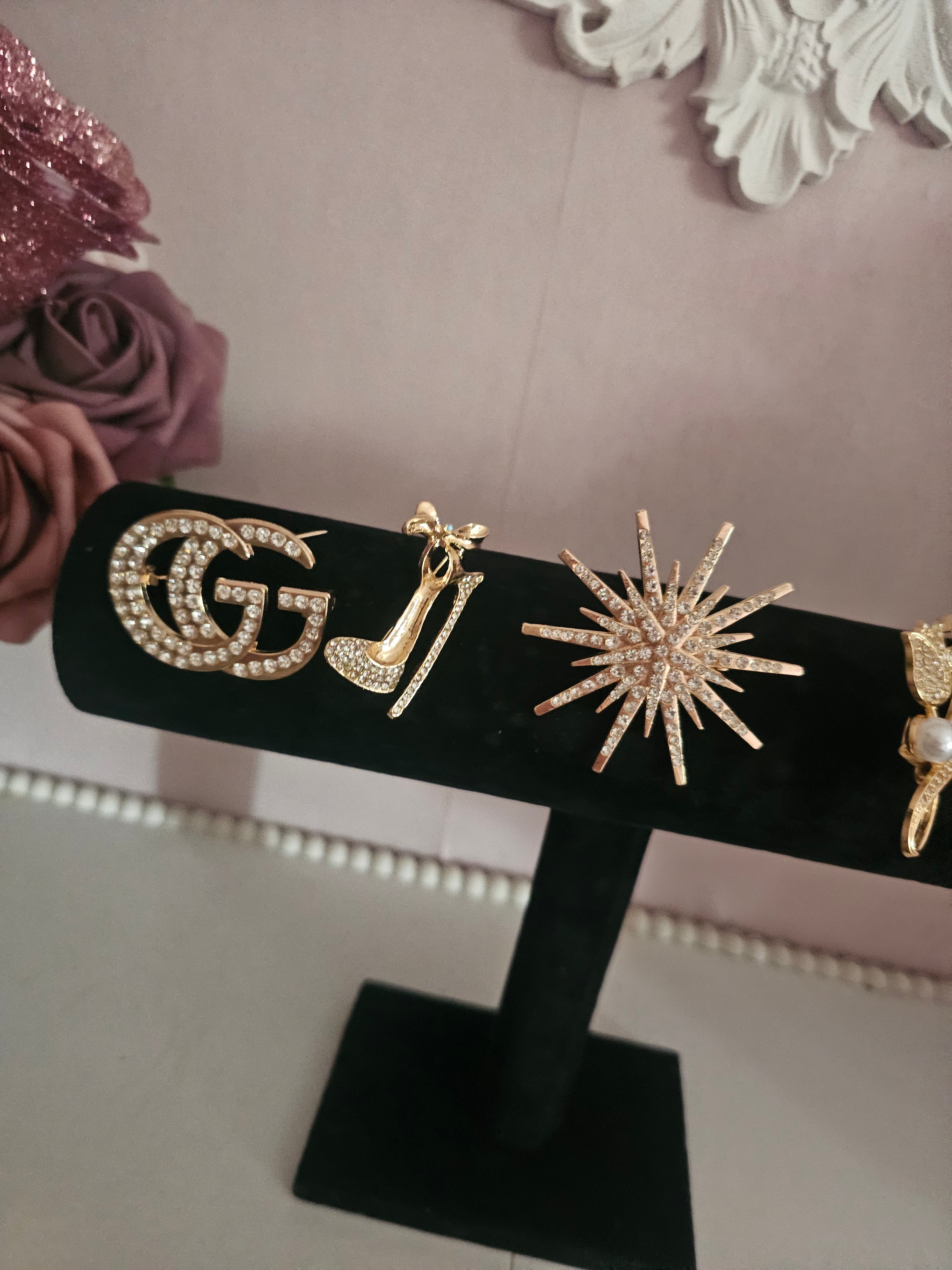 Ladies Selection of Classy Brooches
