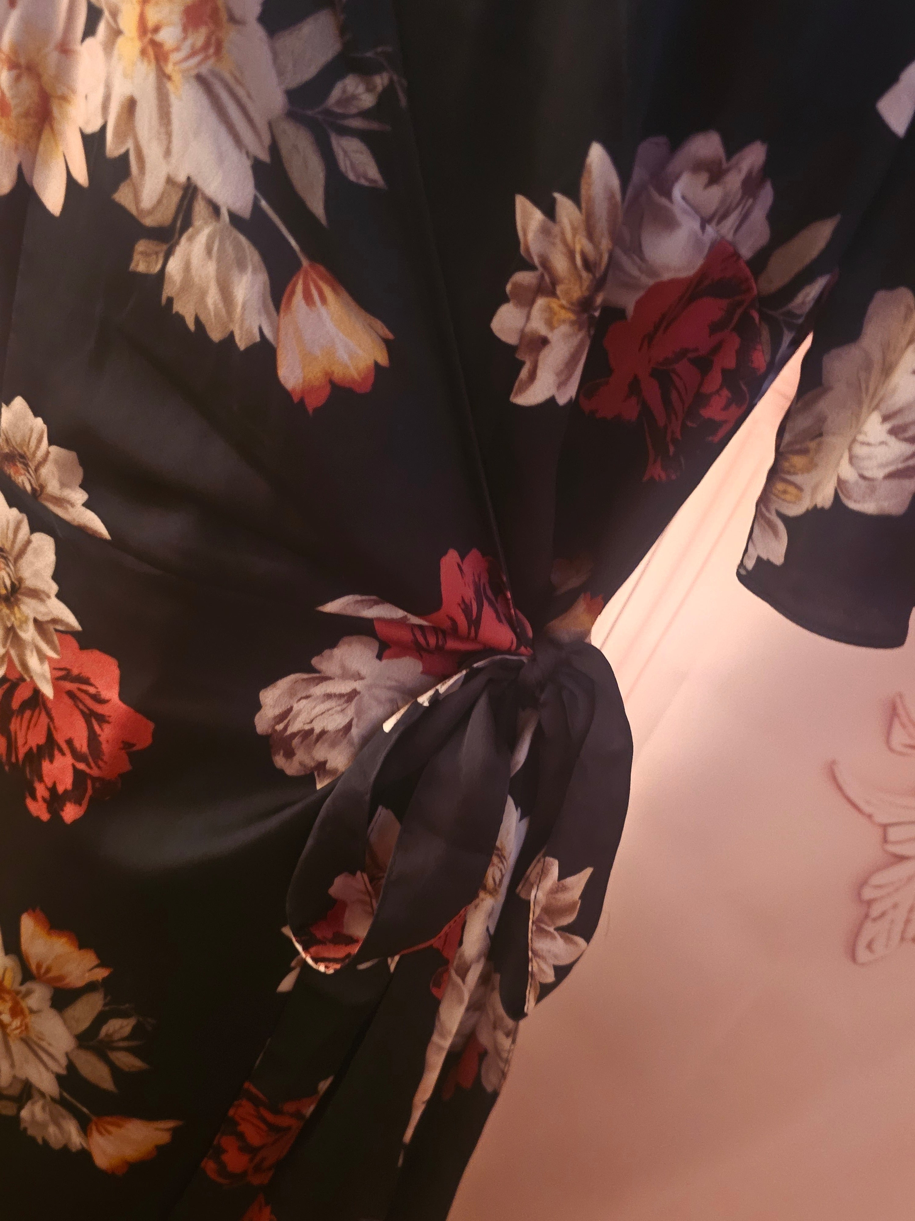 Ladies New Look satin cross over floral dress