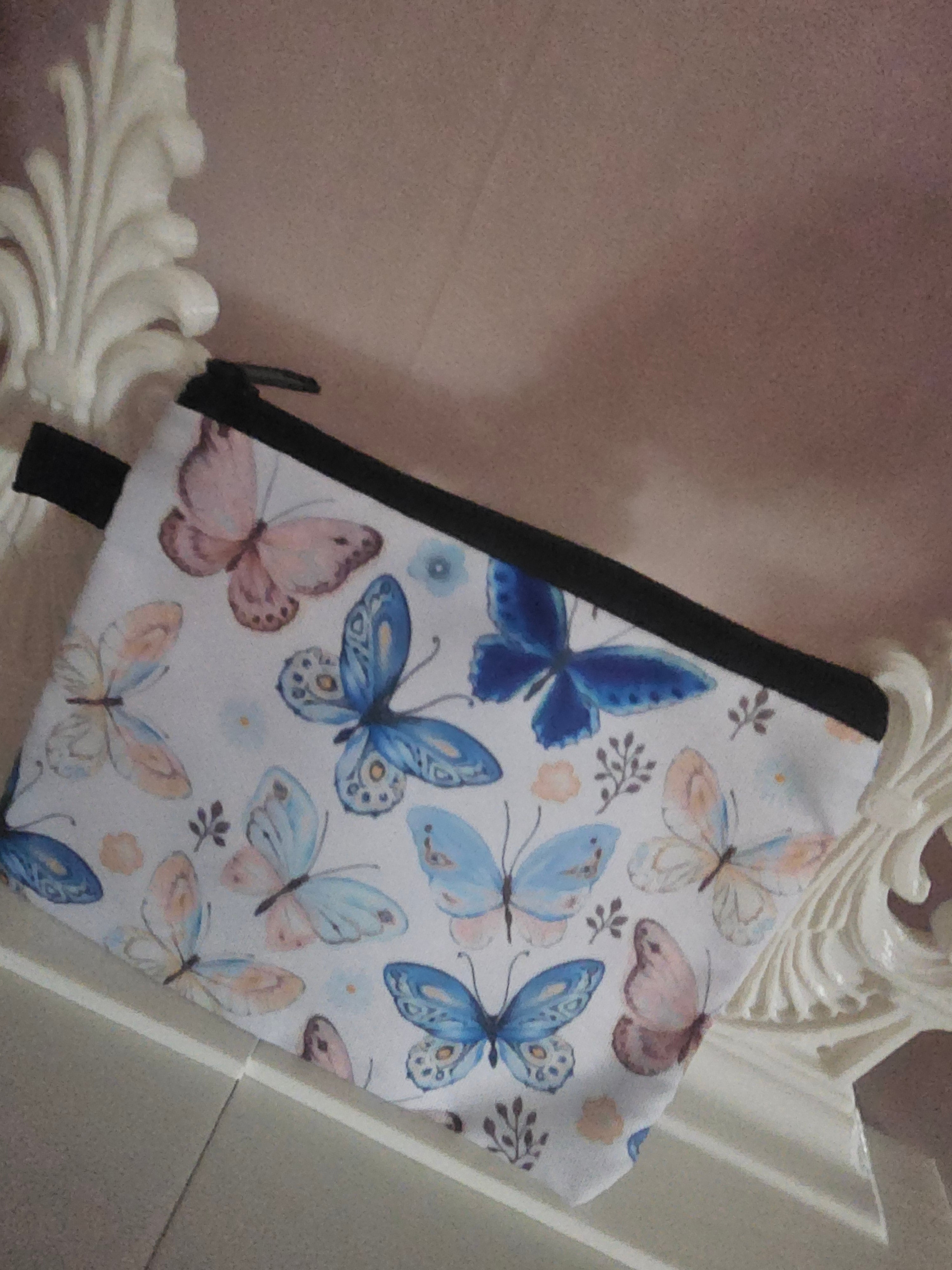 Ladies Small Butterfly Design Coin Purse