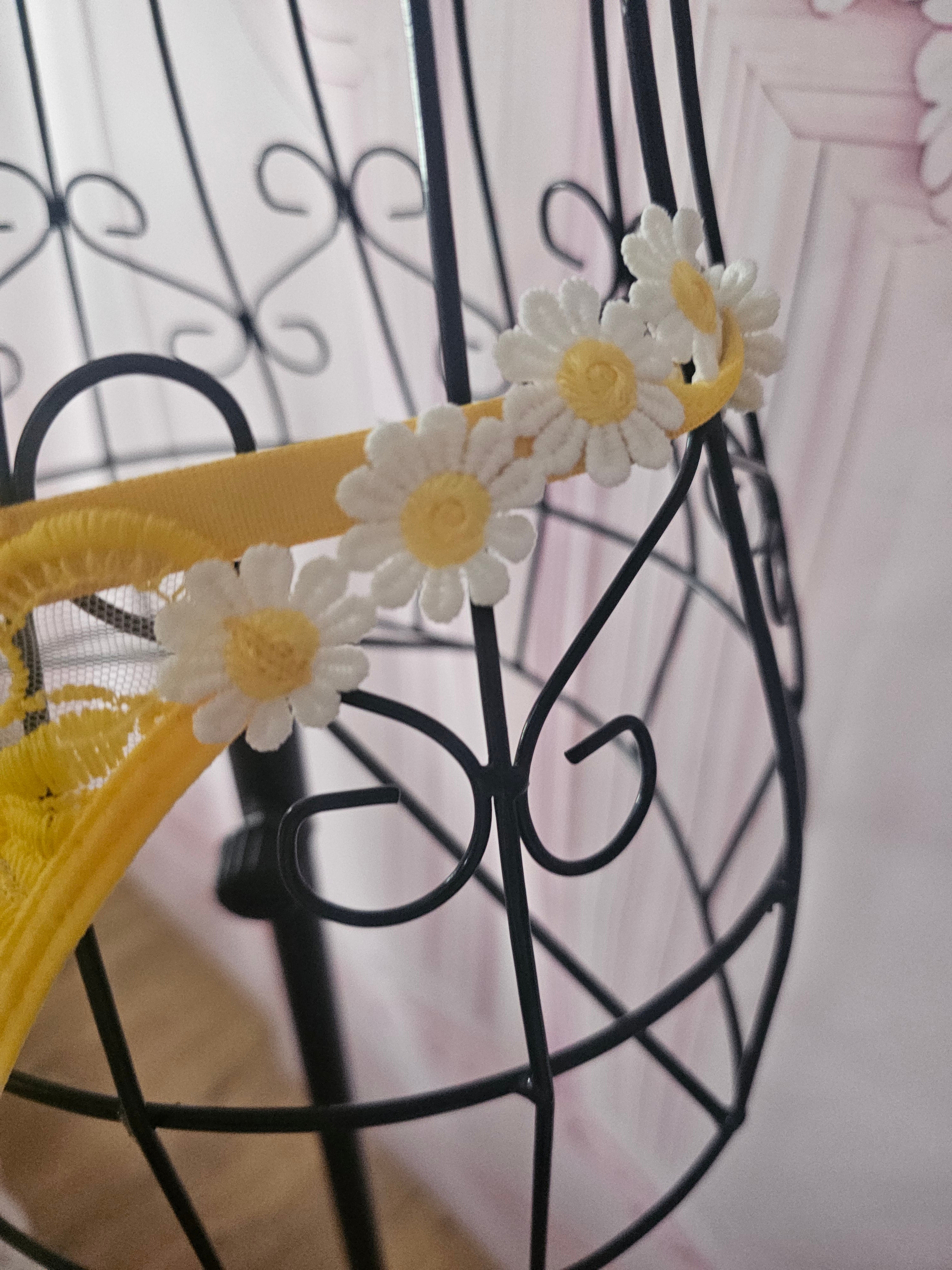 Ladies Yellow Daisy Design Underwear Set