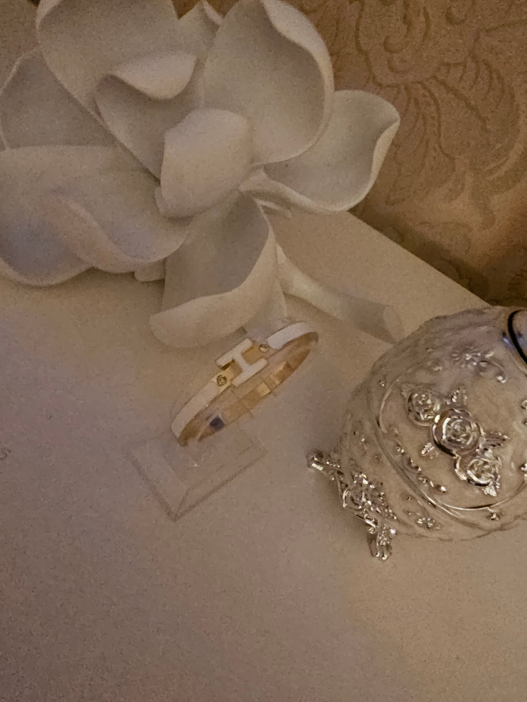Ladies White & Gold Hermes Style Bangle