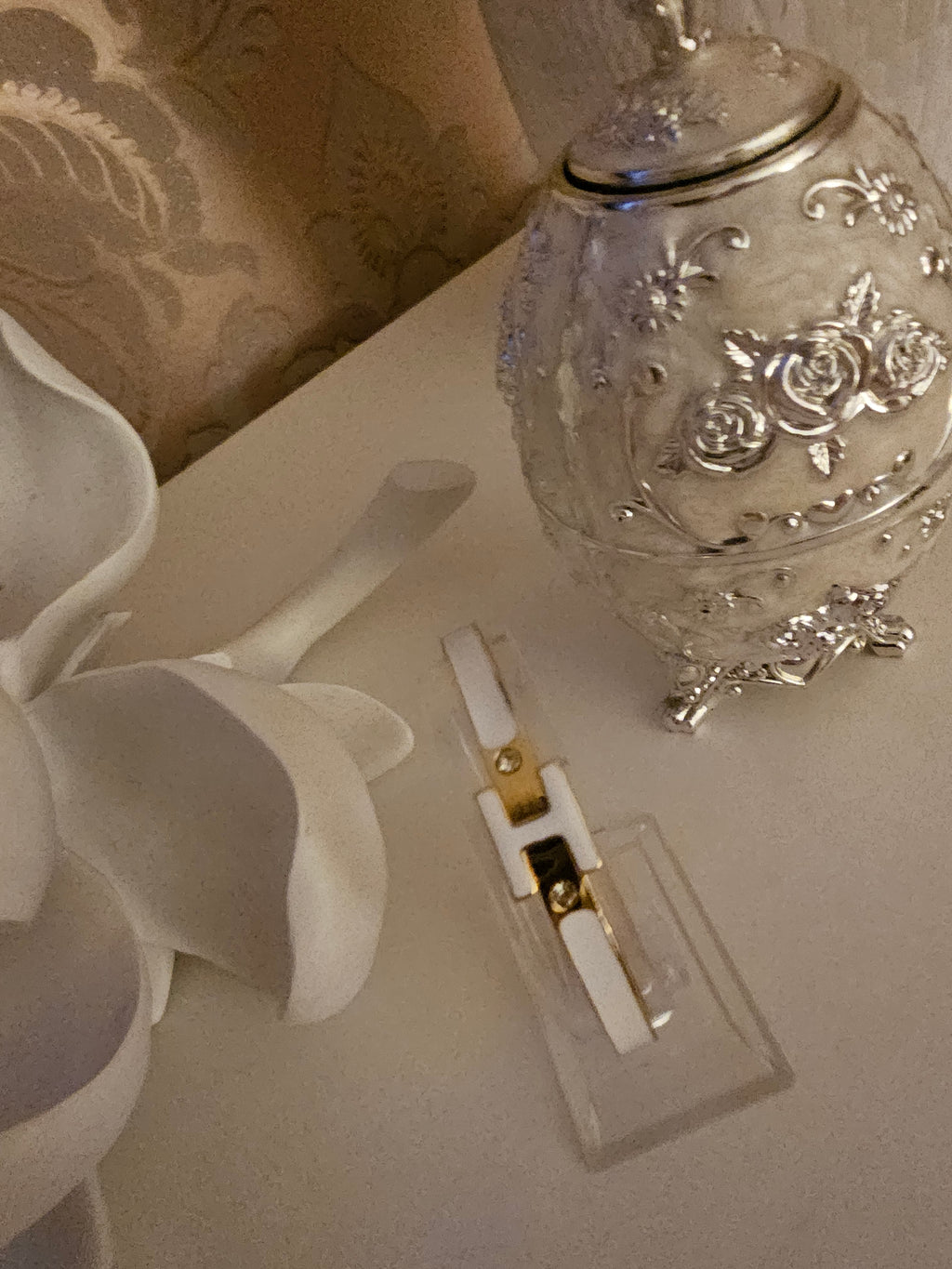 Ladies White & Gold Hermes Style Bangle