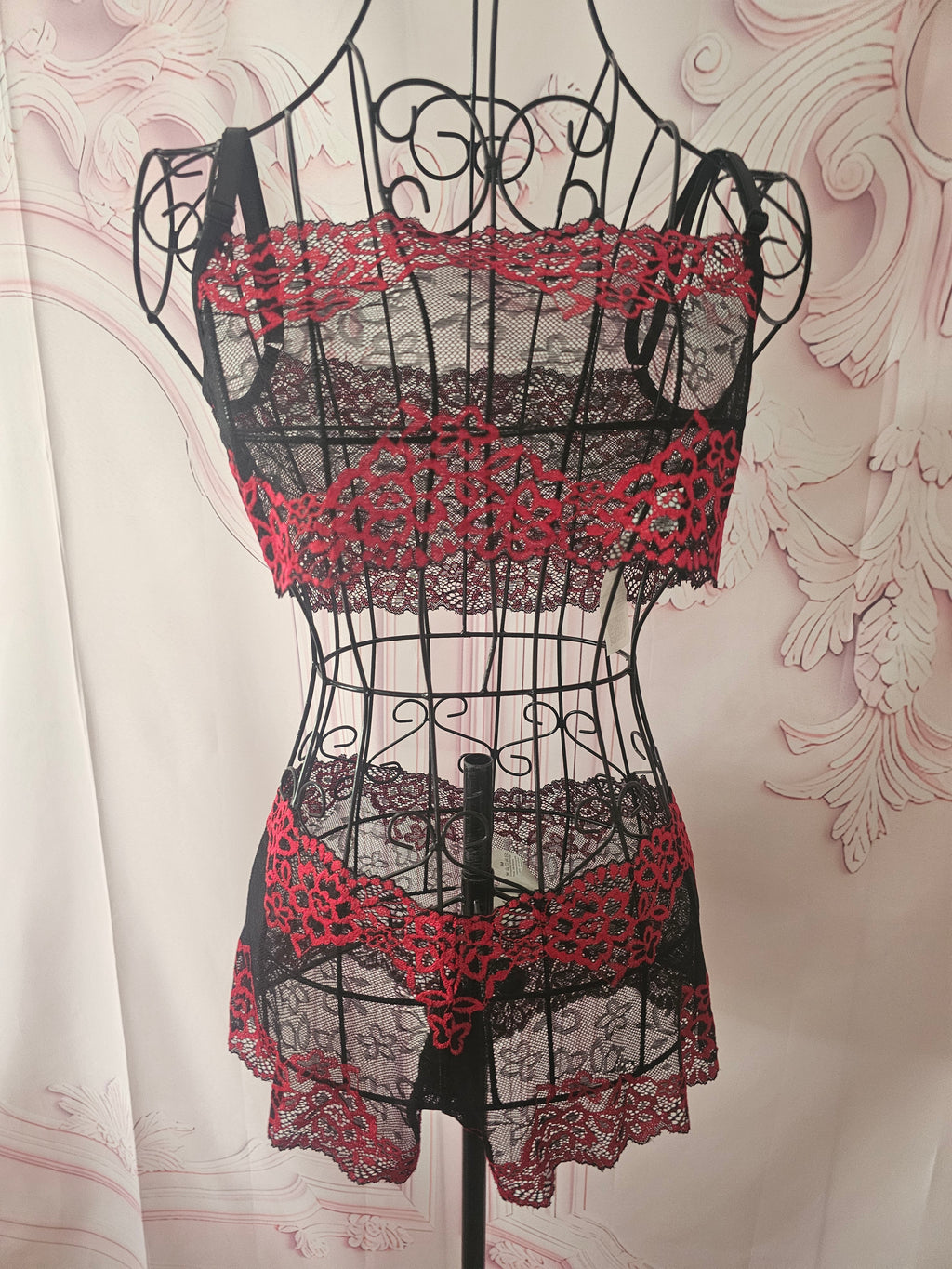 Ladies Red & Black Lacy Underwear  Set with Matching Stockings
