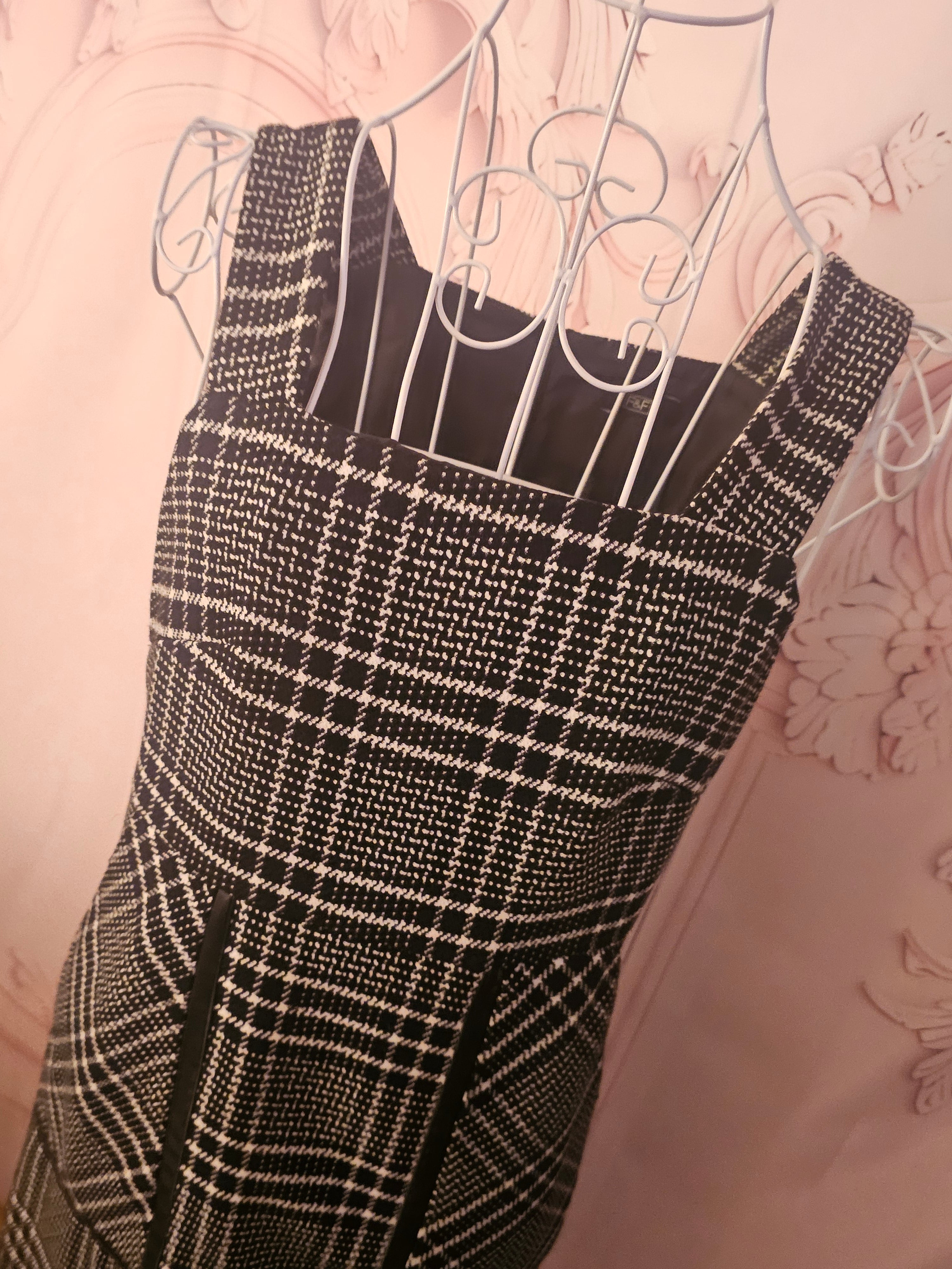 Ladies black & white check pinafore