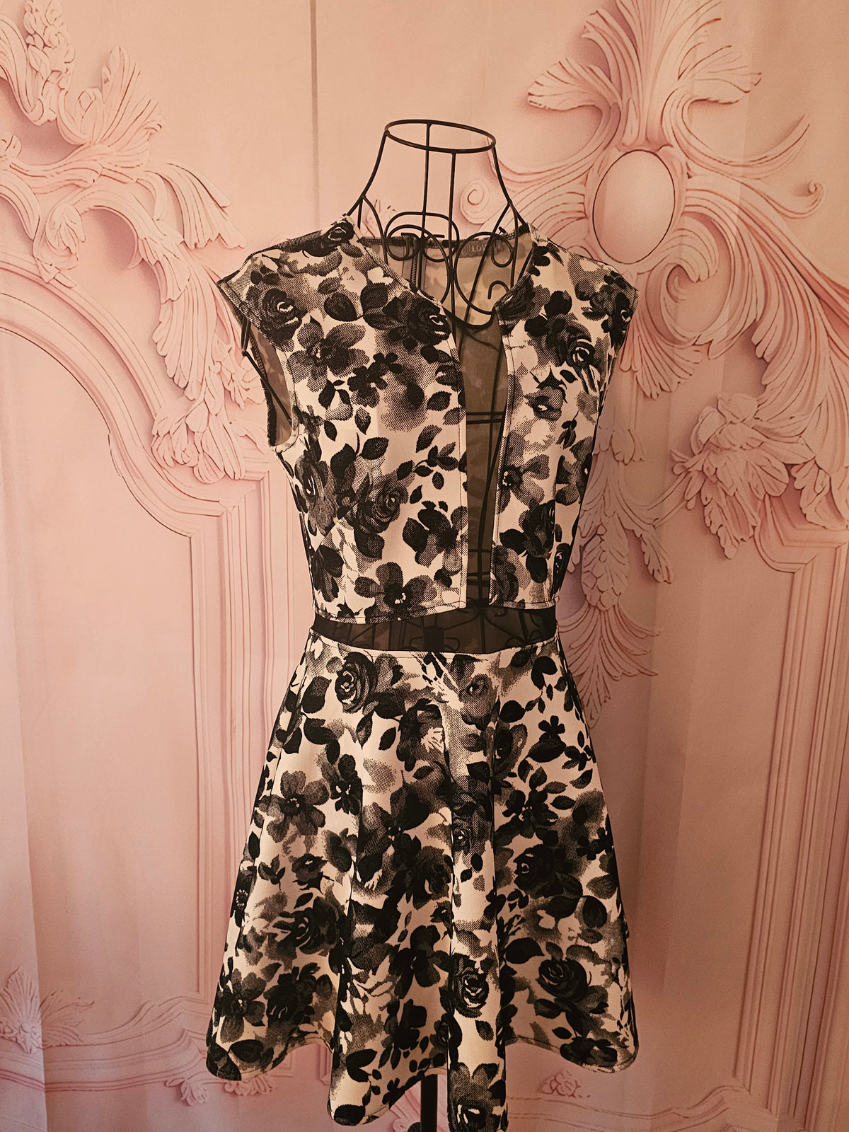 Ladies Black Lacy Love Evening Dress