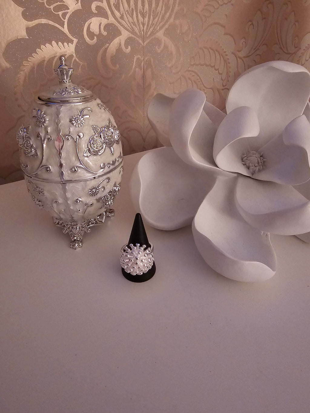Ladies Silver Ball Spiked Design Dress Ring