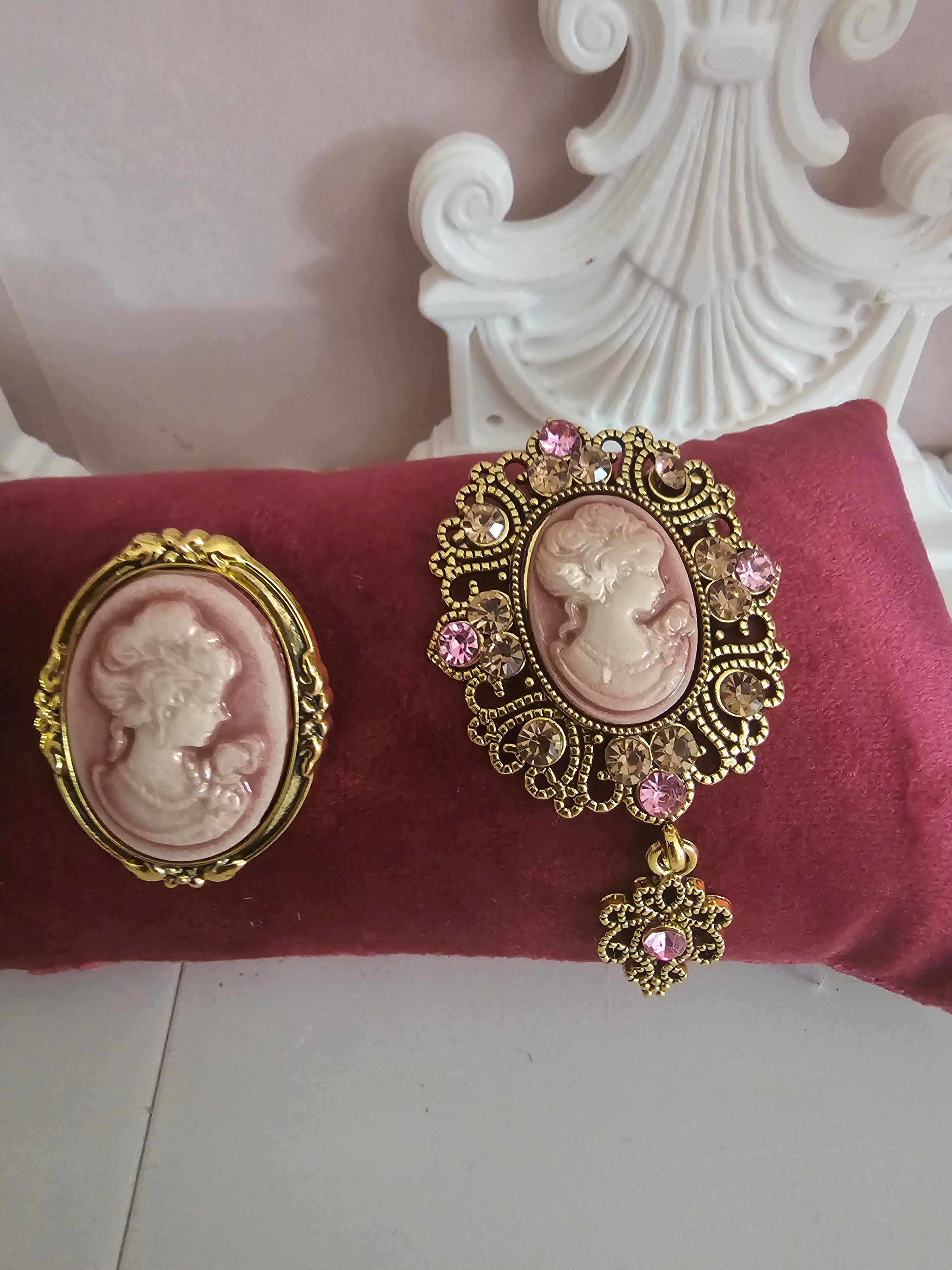 Ladies Classy Cameo set of Brooches x 2