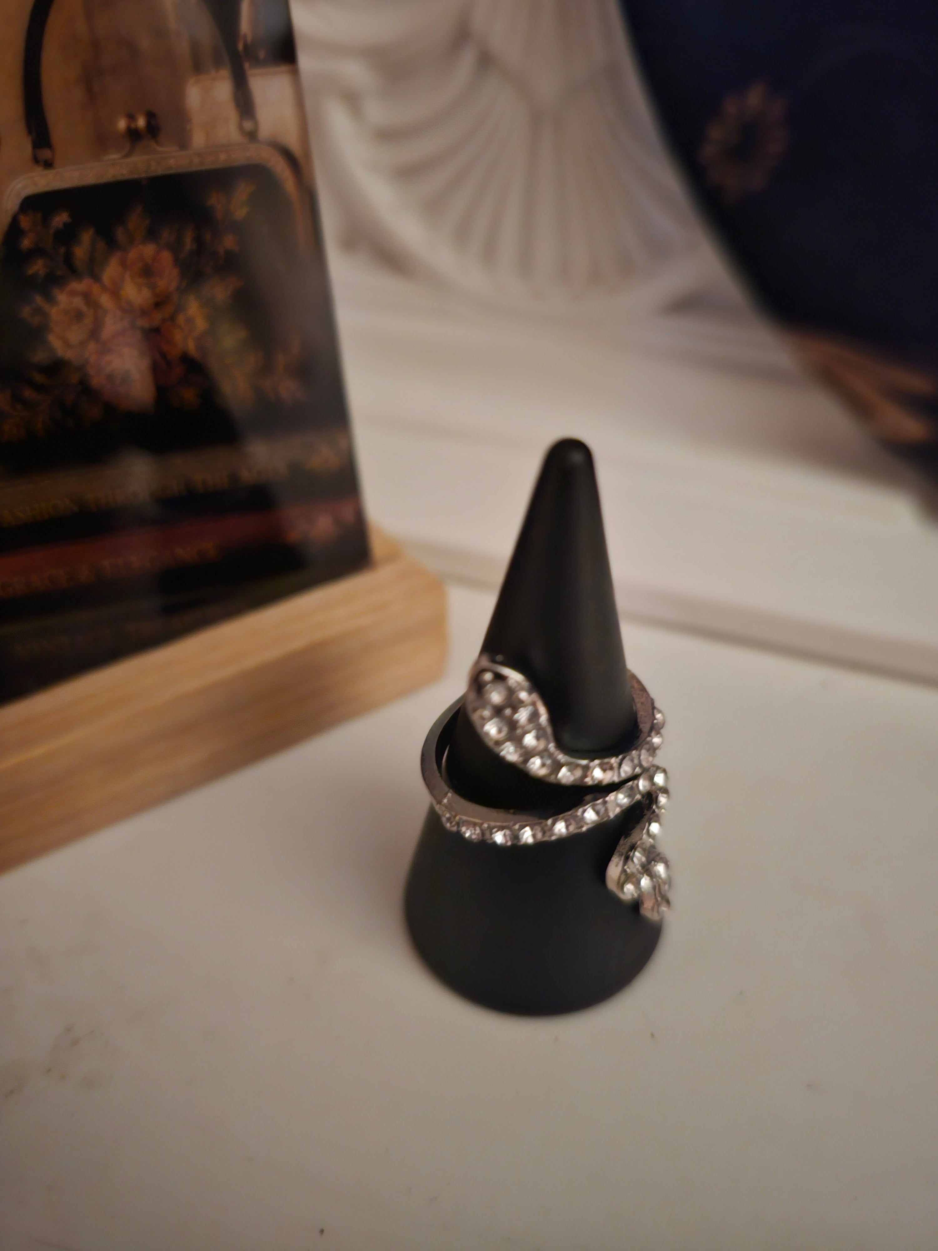 Ladies Silver Diamonte Snake Design Dress Ring