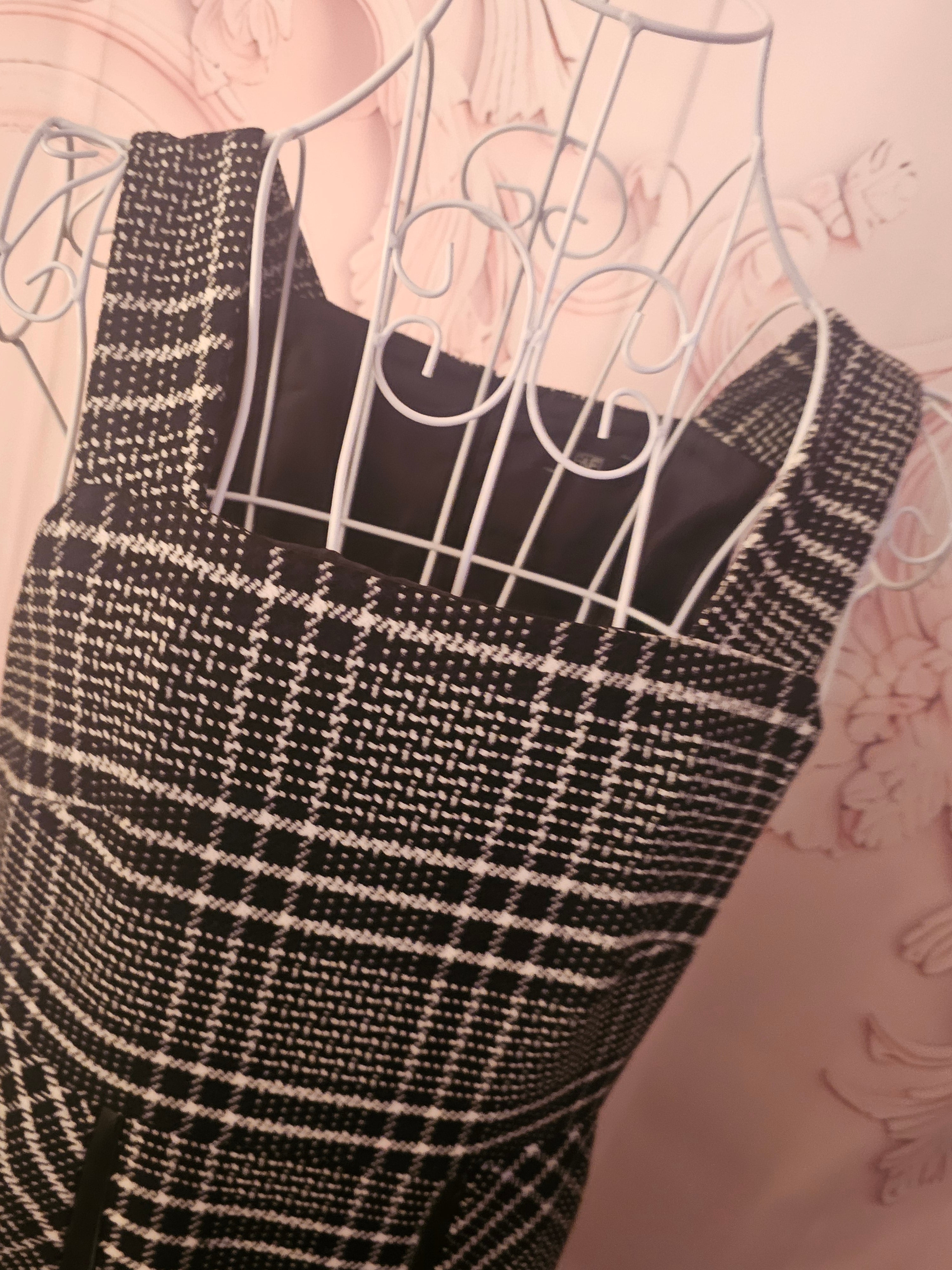Ladies black & white check pinafore