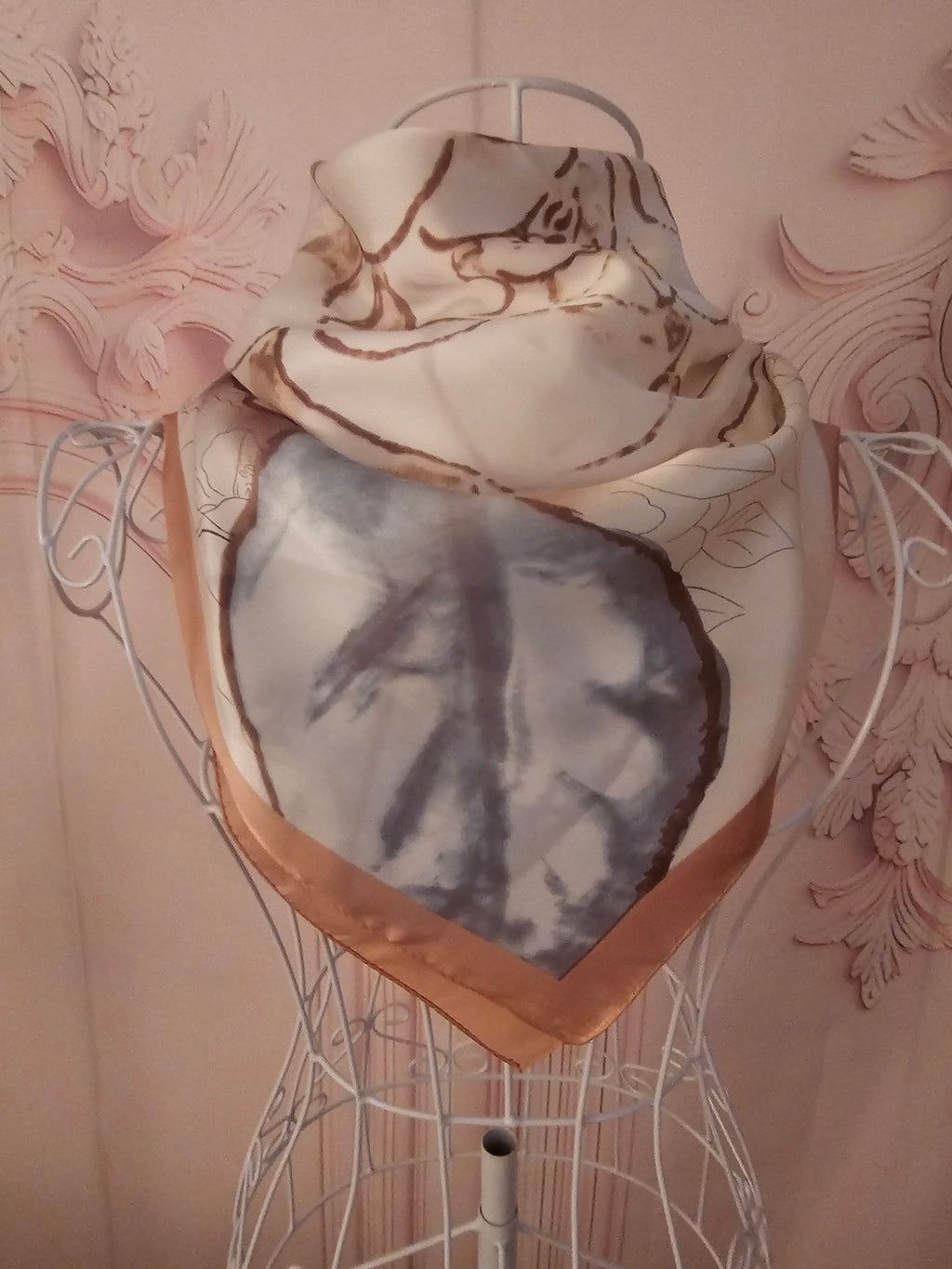 Ladies dusty pink & White with floral pattern Silk Blend Neck/Head Scarf