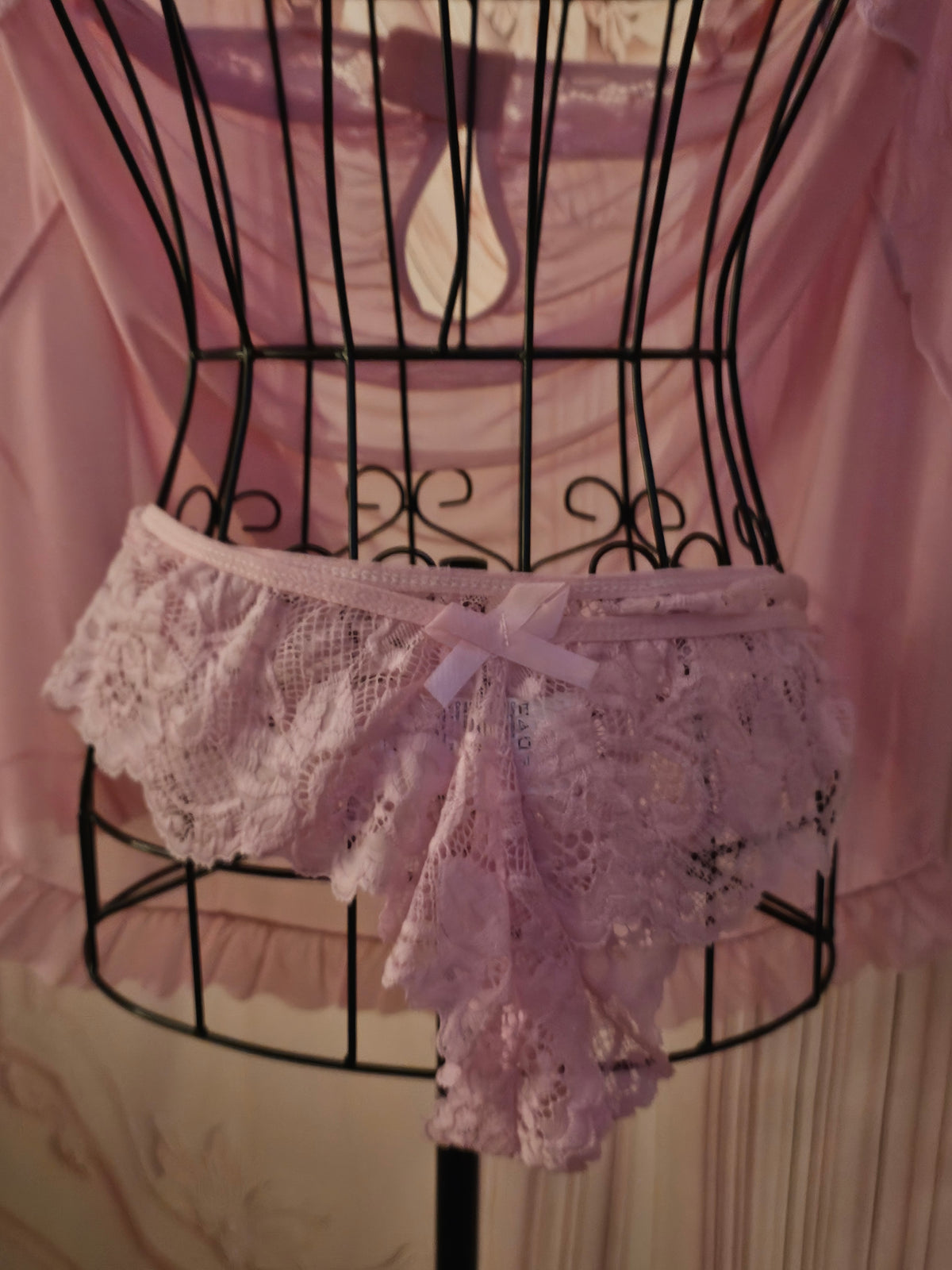 Ladies x 2 Negligee Sets 1 x pink 1 x green
