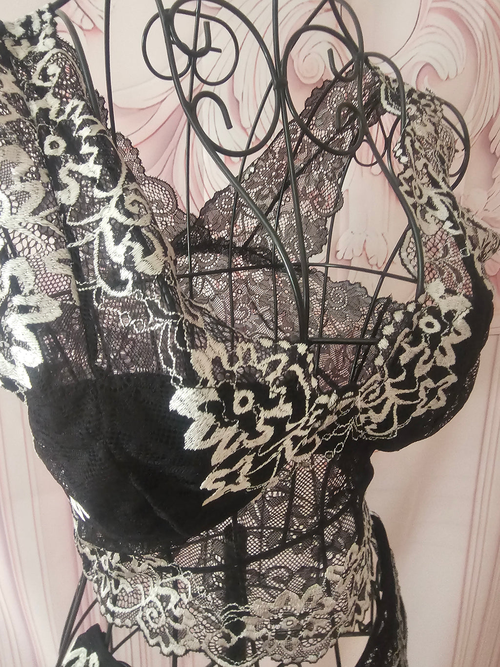 Ladies Black & White Lacy Underwear Set