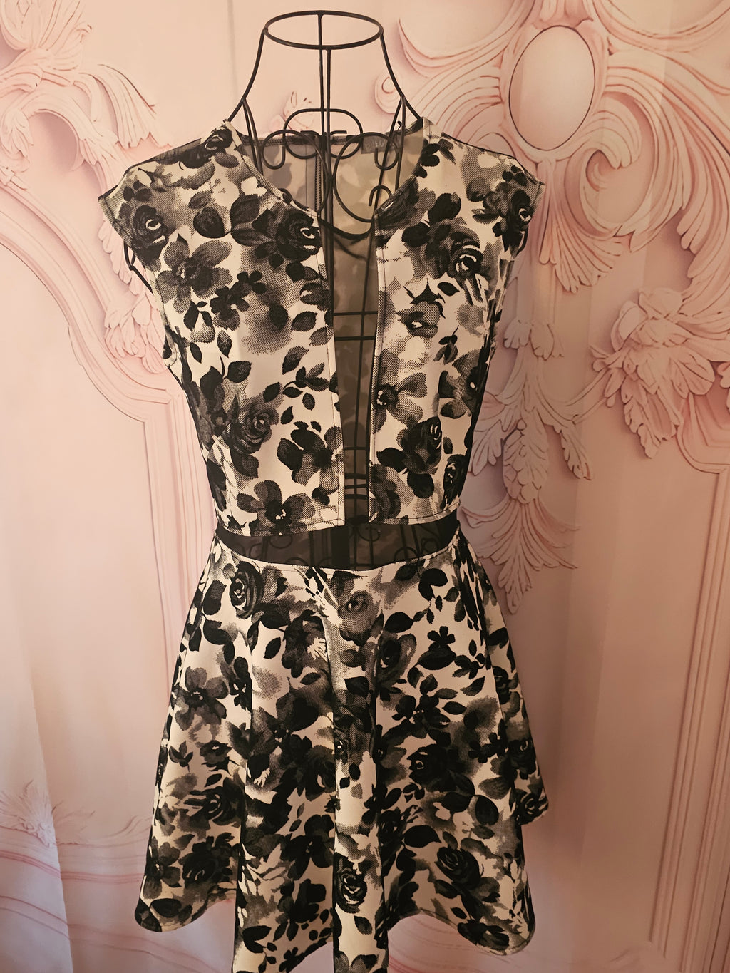 Ladies Black Lacy Love Evening Dress
