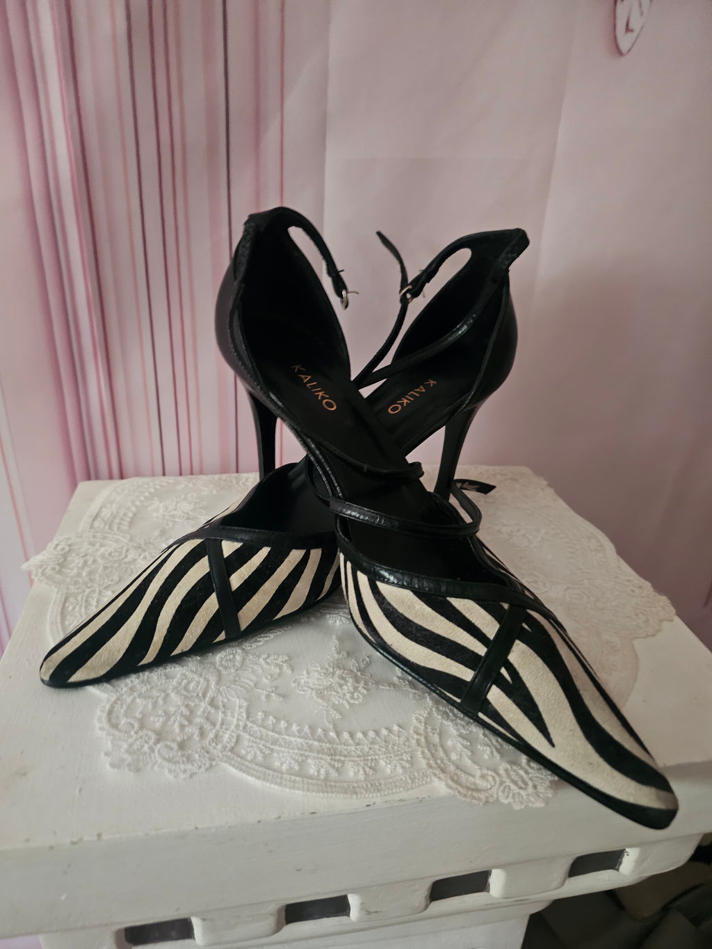 Ladies Zebra Stripped Kaliko Heels