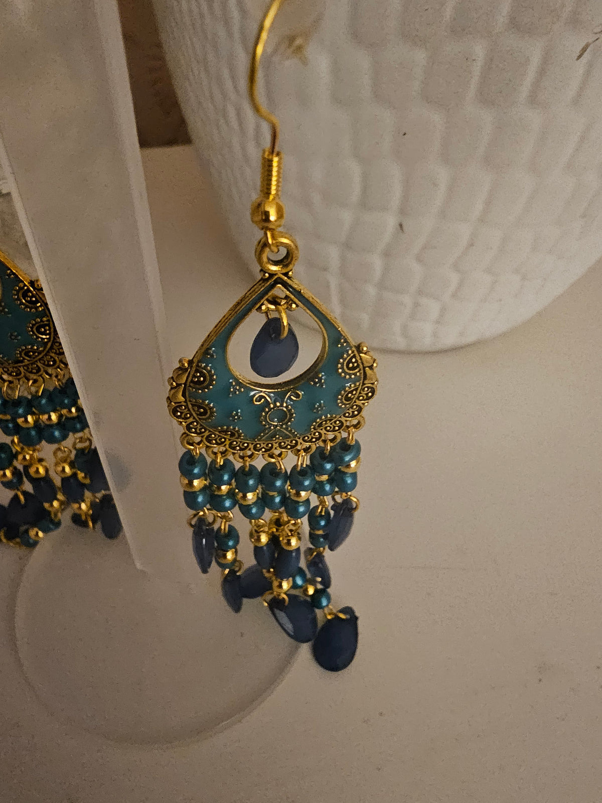 Ladies Turquoise Dangly Aztec Earrings