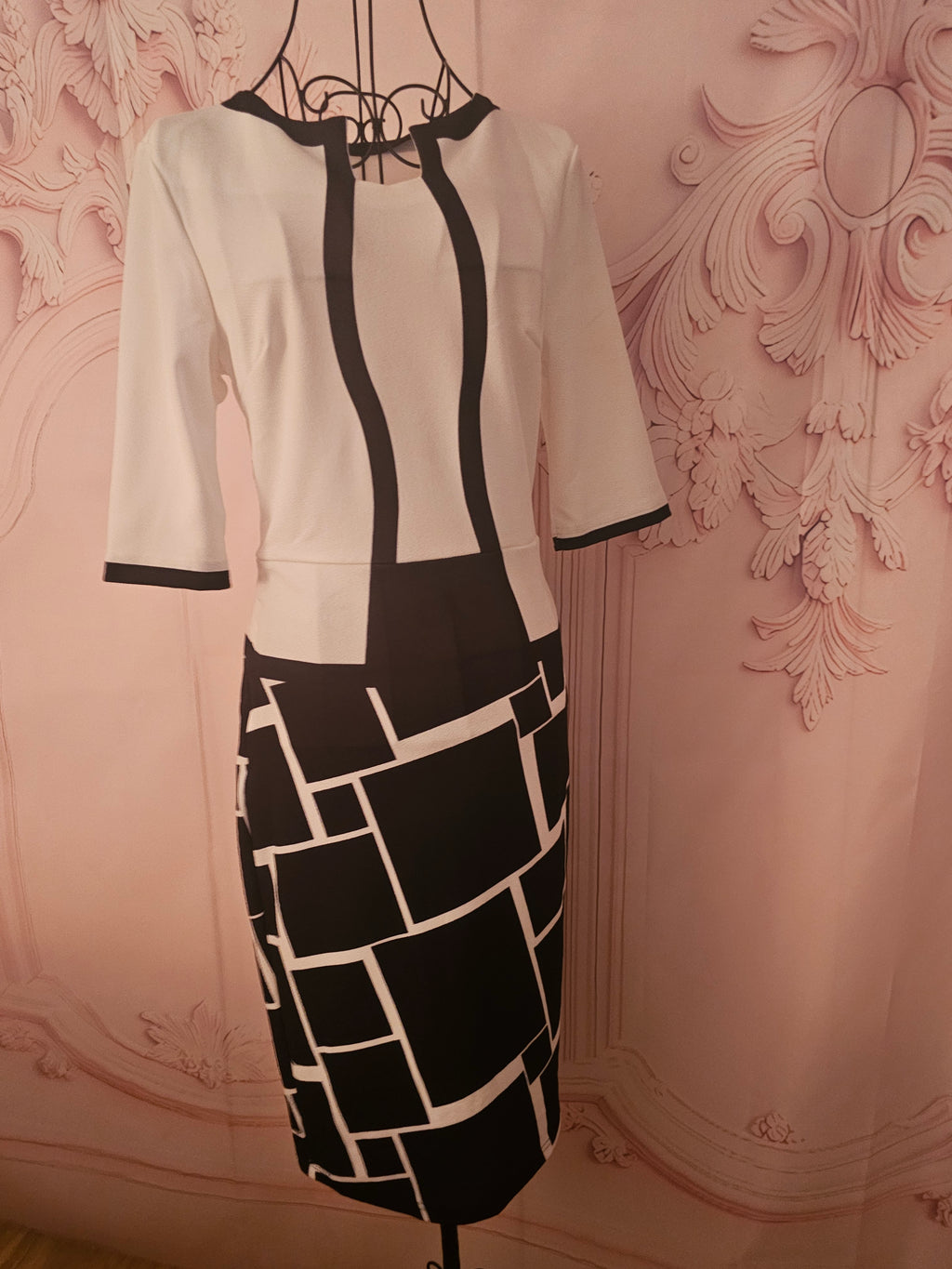 Ladies Black & White Dress