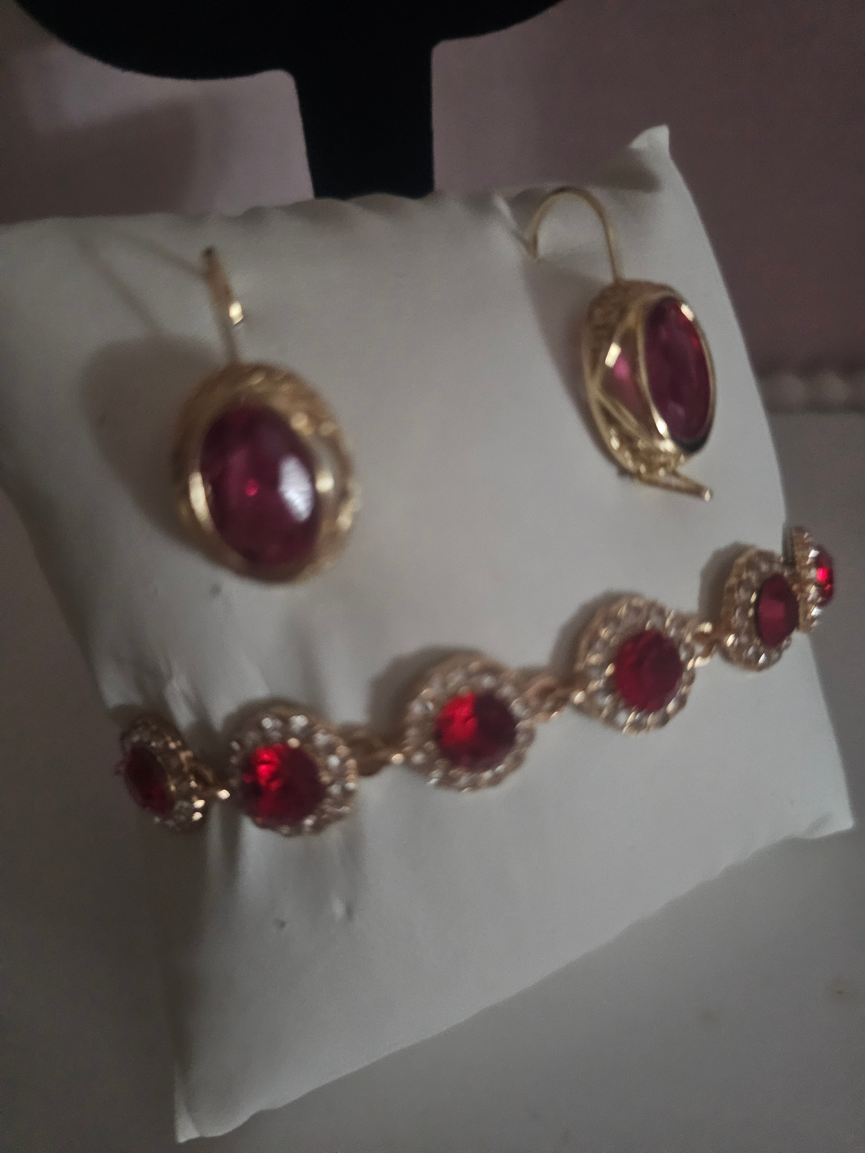 Ladies red Ruby drop pendant earrings with matching bracelet