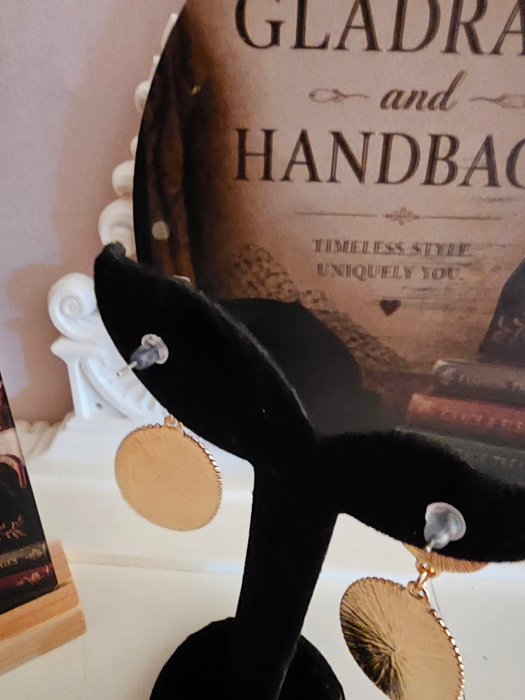 Ladies Pearl Oval Pendant Drop Earrings