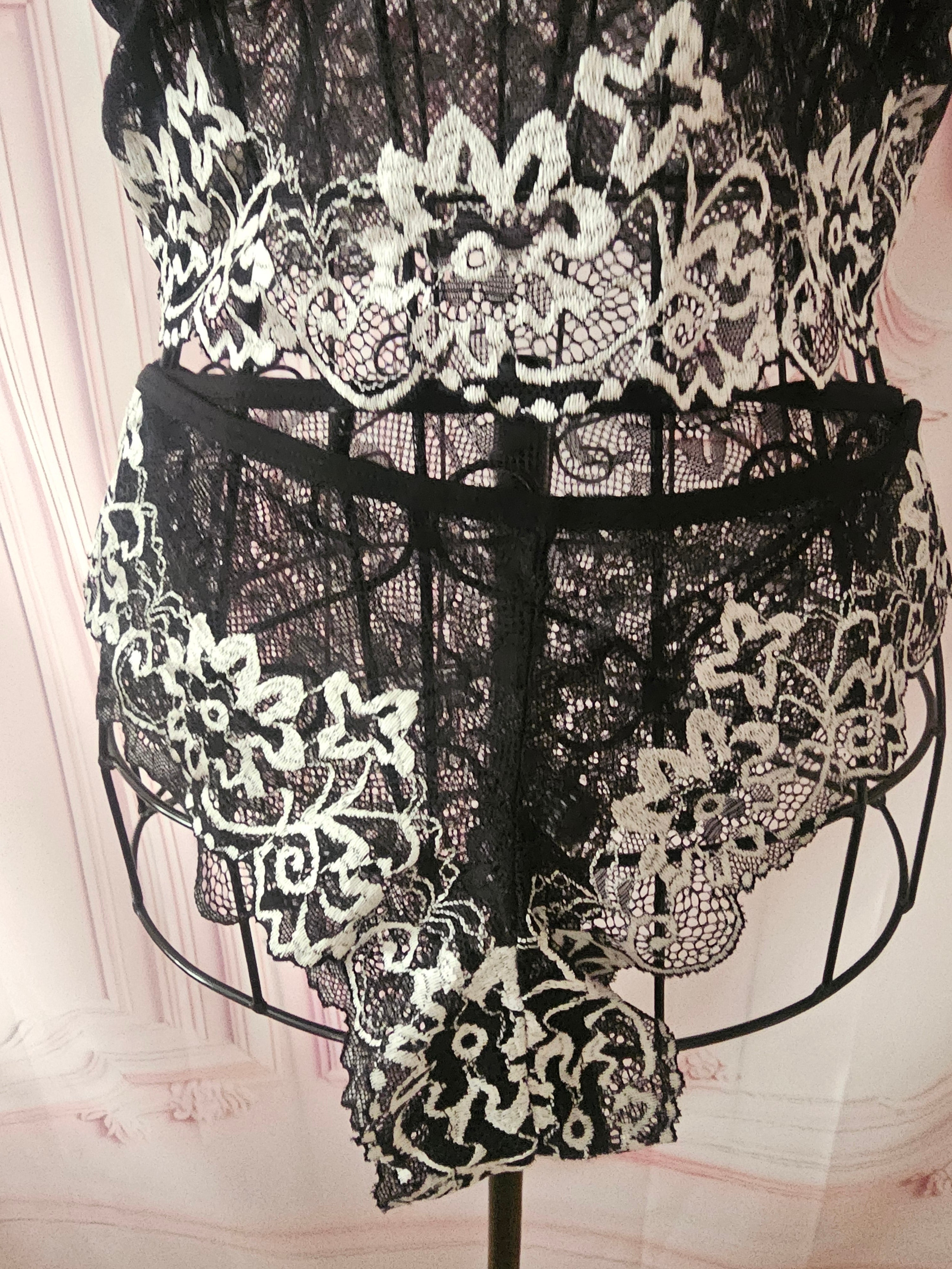 Ladies Black & White Lacy Underwear Set