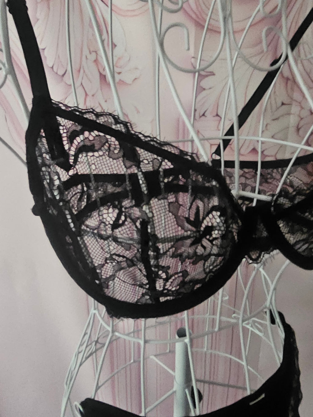 Ladies Black Lacy Underwear Set