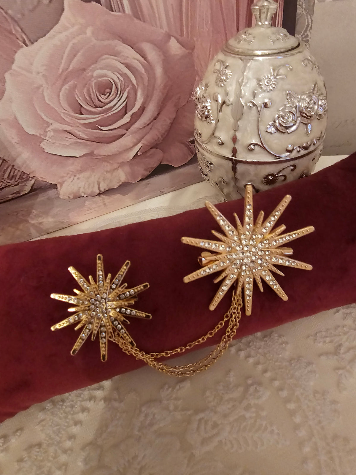 Ladies Classy Double Gold Diamonte Starburst with attached Chain Brooch