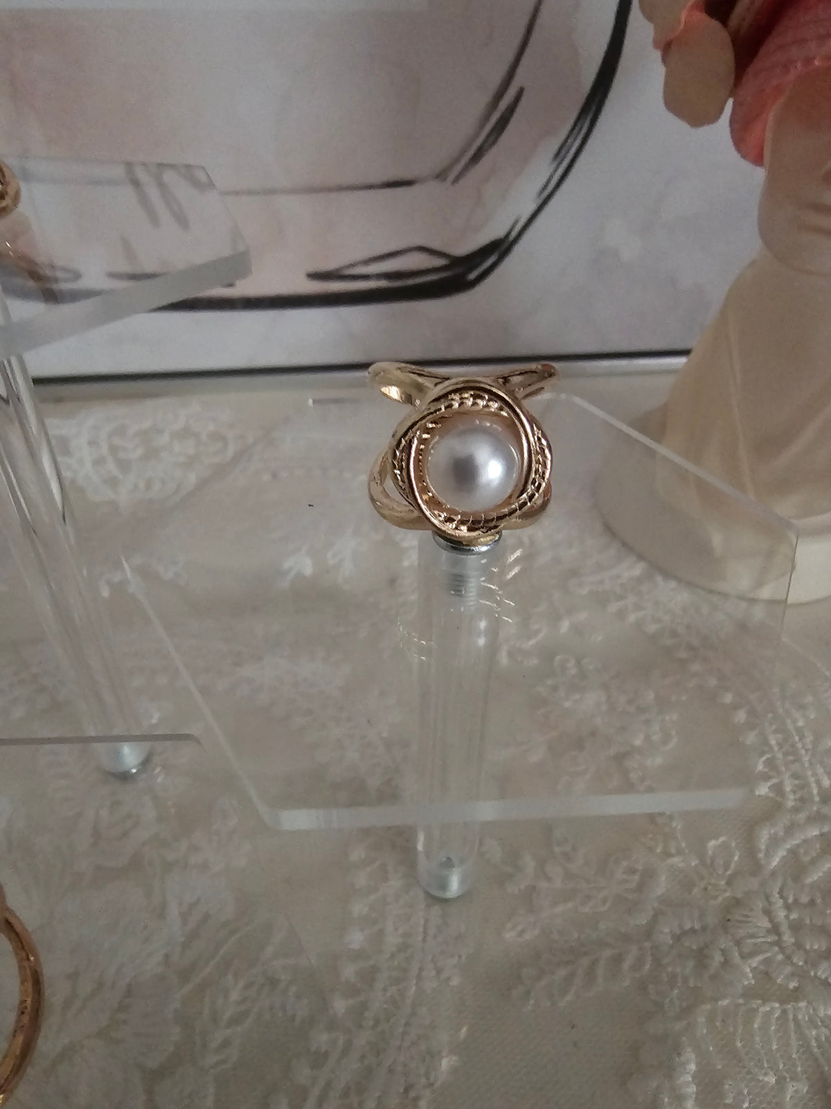 Ladies 4 x gold with pearl detailing dress rings size 7