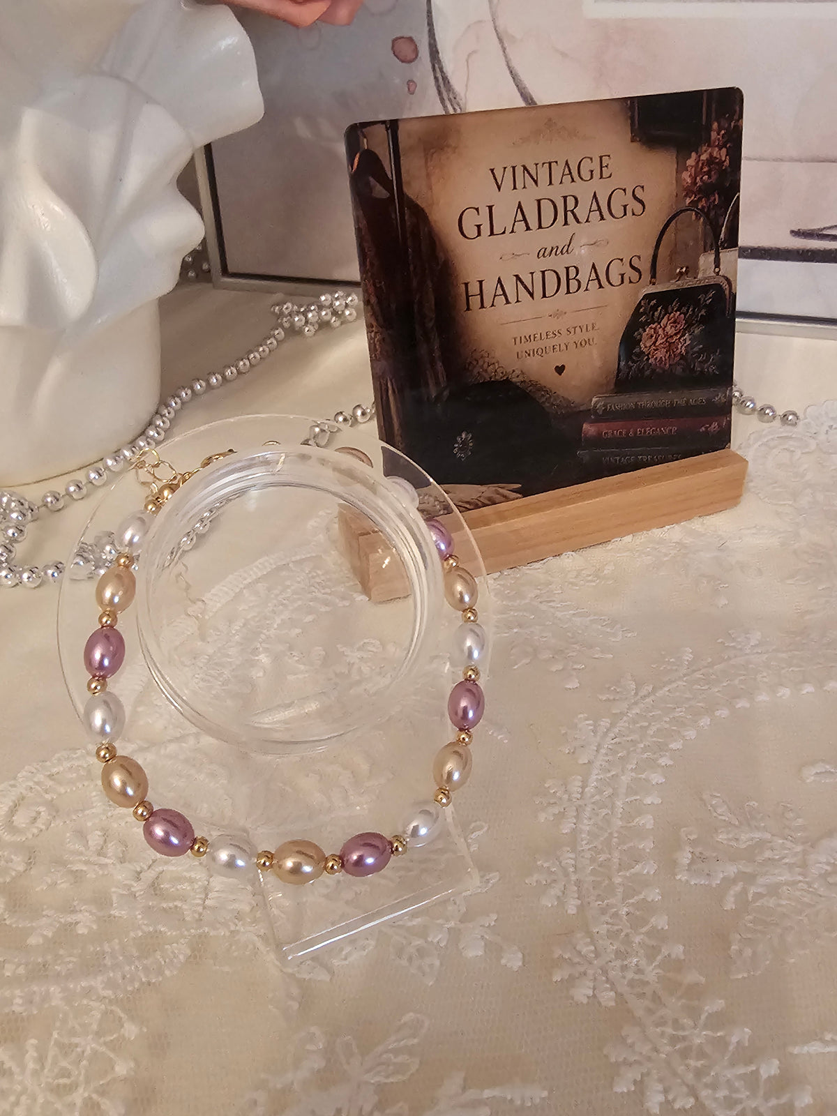 Ladies Pink & White Pearl Bracelet