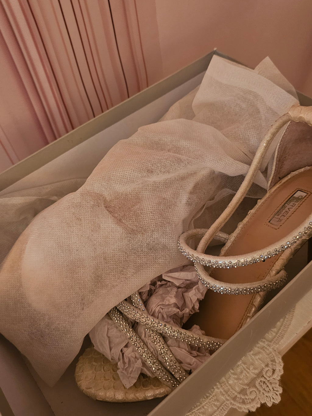 Ladies carvela by Kurt greiger silver & white strappy sandals