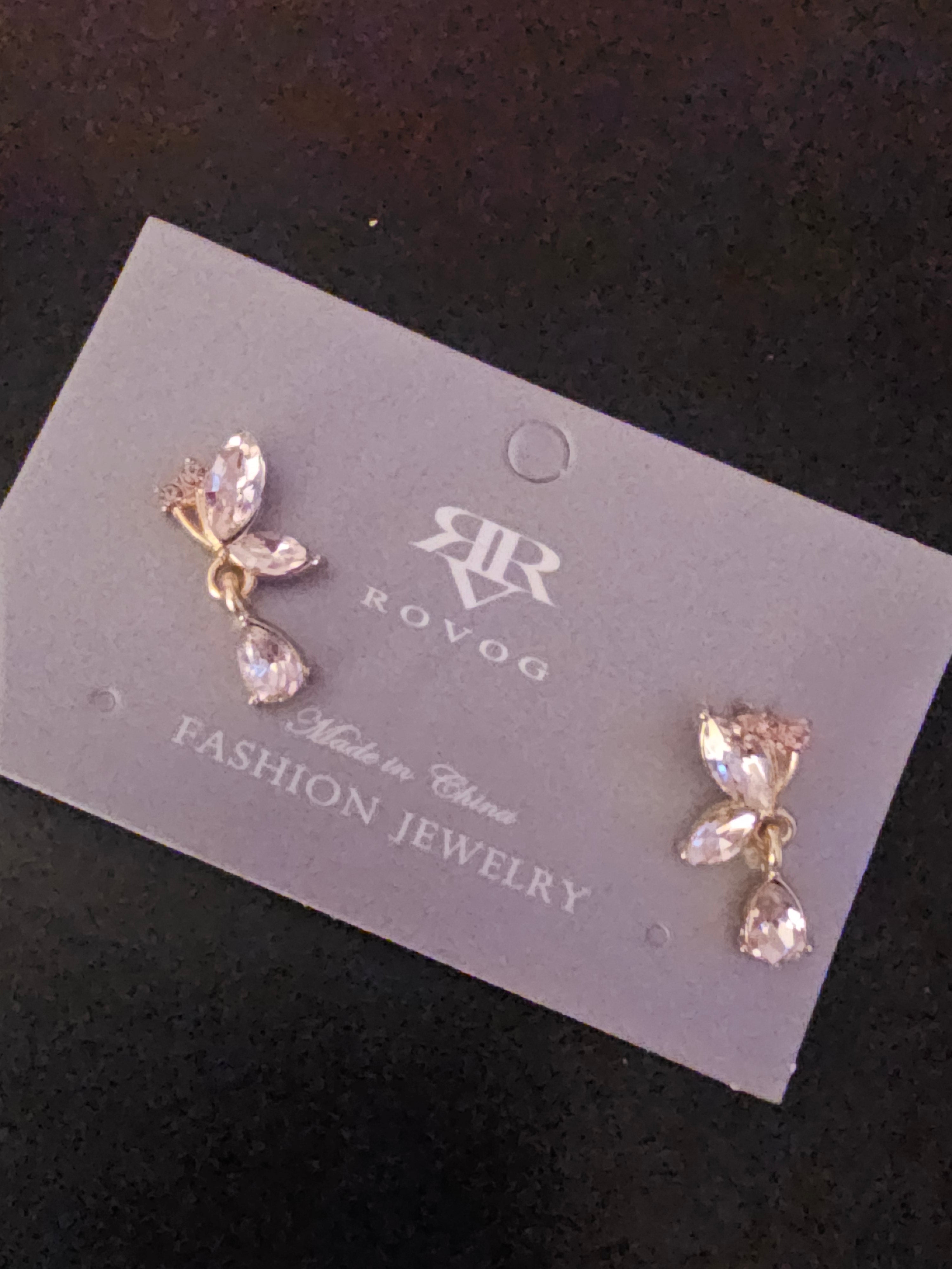 Ladies pink crystal drop earrings