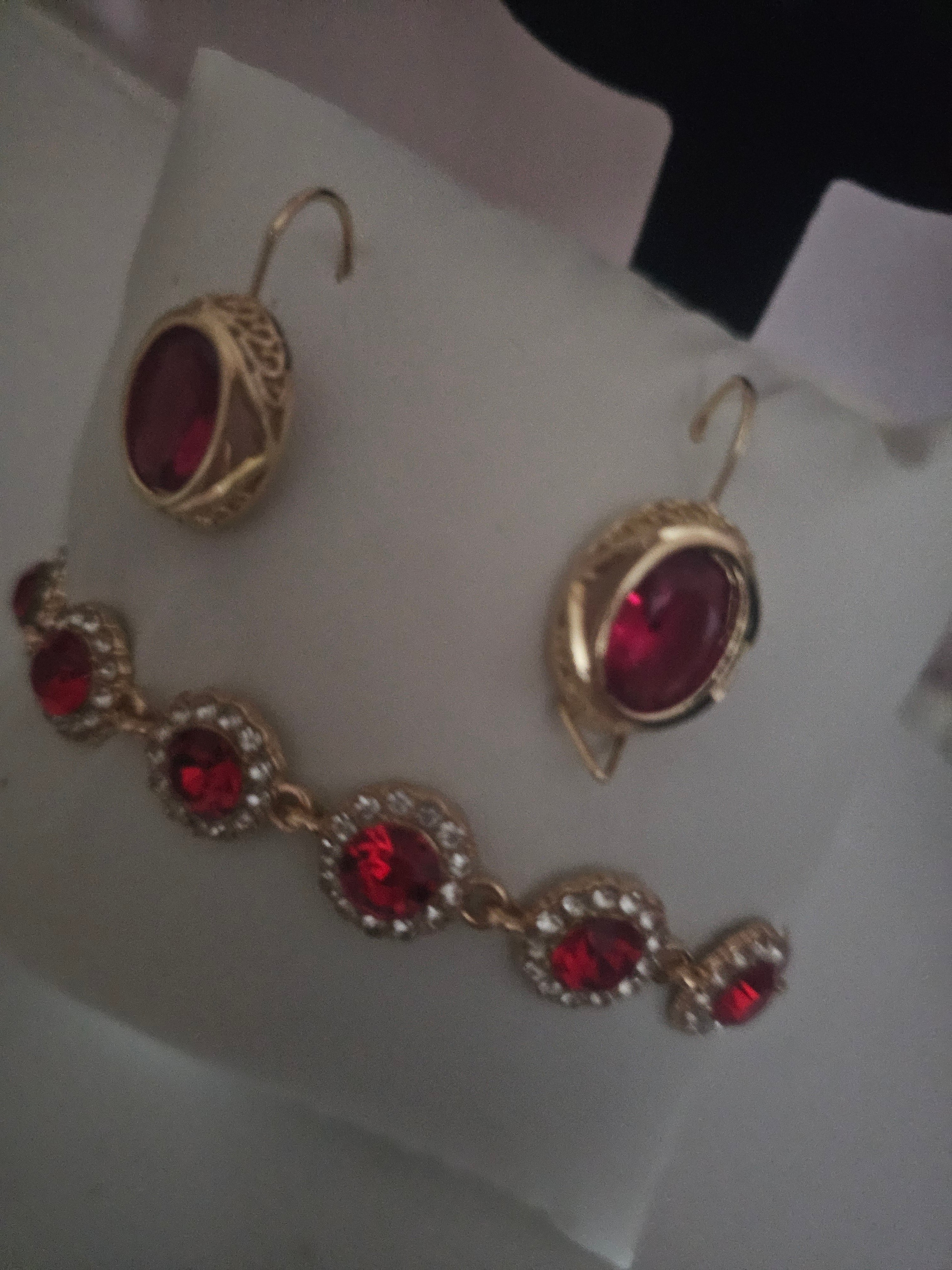 Ladies red Ruby drop pendant earrings with matching bracelet