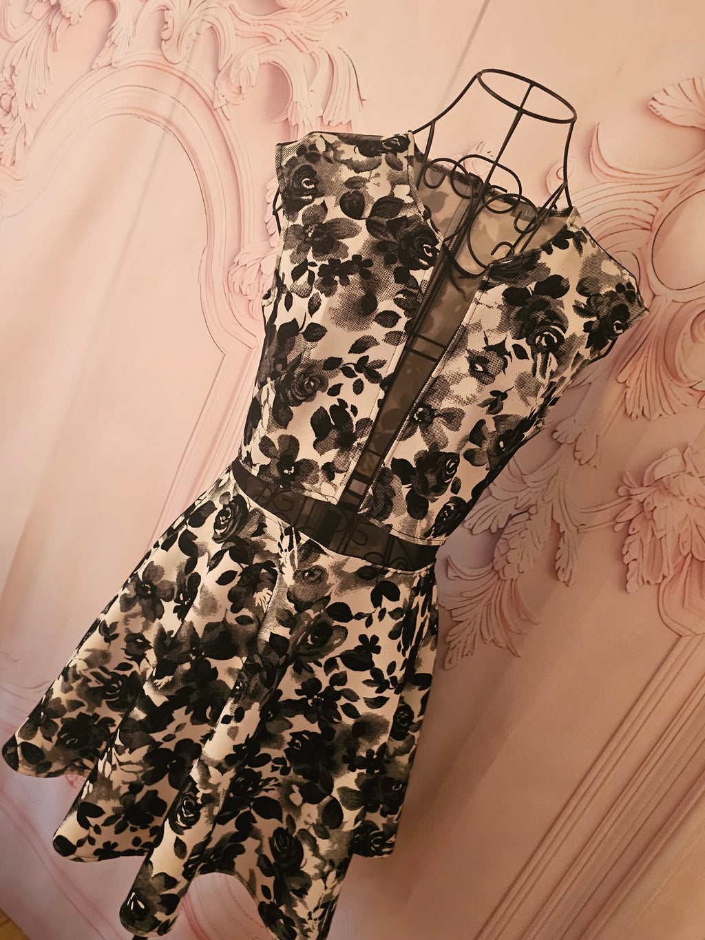 Ladies Black Lacy Love Evening Dress
