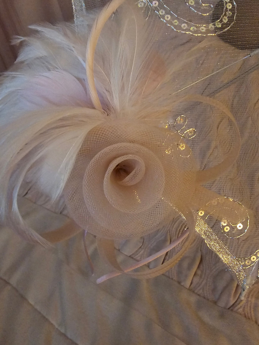 Ladies Pale Pink Classy Fascinator