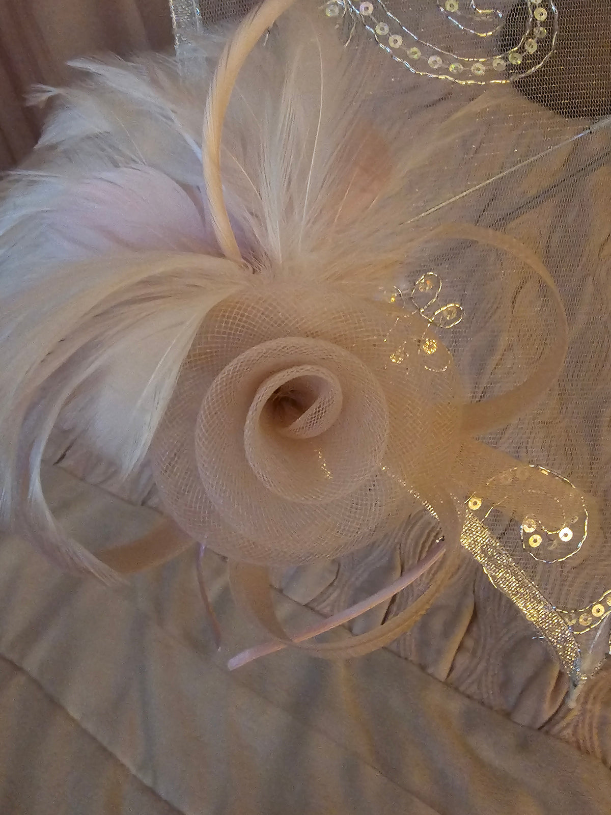 Ladies Pale Pink Classy Fascinator